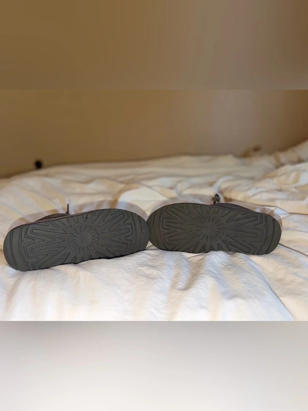 UGG Kids Casual Suede Ankle Boots in Charcoal Gray